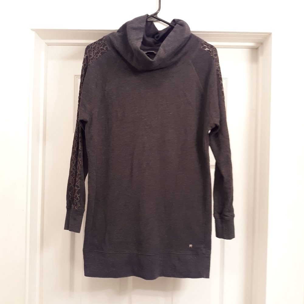 🌟 Victoria's secret funnel sweatshirt with lace